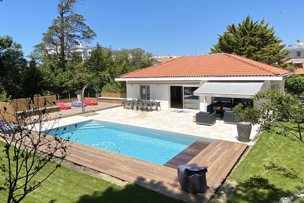 Villa contemporaine avec piscine