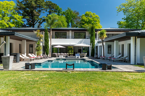 Villa moderne avec piscine à louer à Biarritz